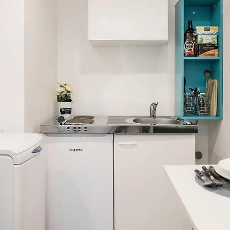 Apartma Lovely Under The Castle Hill